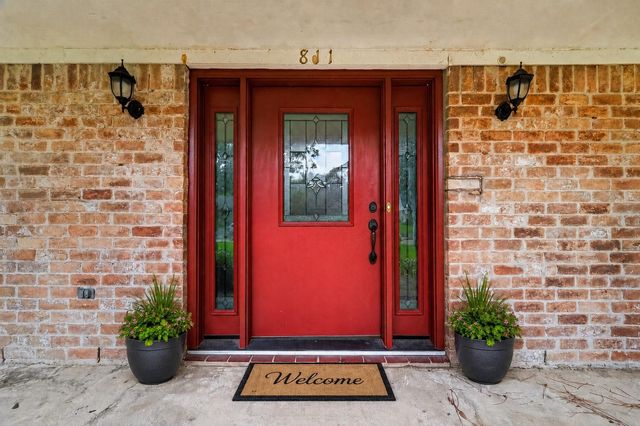 811 Thicket Lane, Houston, TX 77079