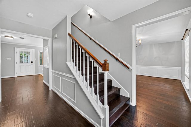 811 Thicket Lane, Houston, TX 77079