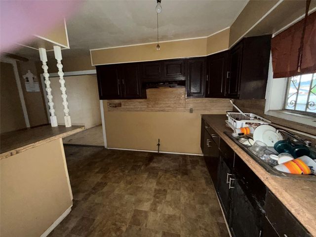 7024 Avenue H, Houston, TX 77011