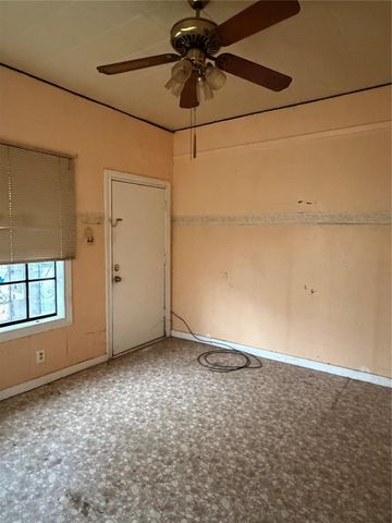 7024 Avenue H, Houston, TX 77011