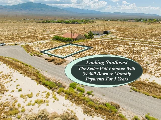 561 West Nikki Way, Pahrump, NV 89060
