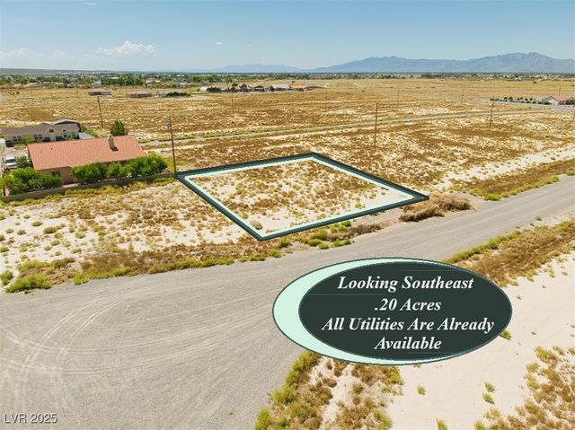 561 West Nikki Way, Pahrump, NV 89060