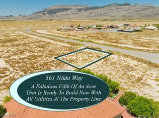 561 West Nikki Way, Pahrump, NV 89060