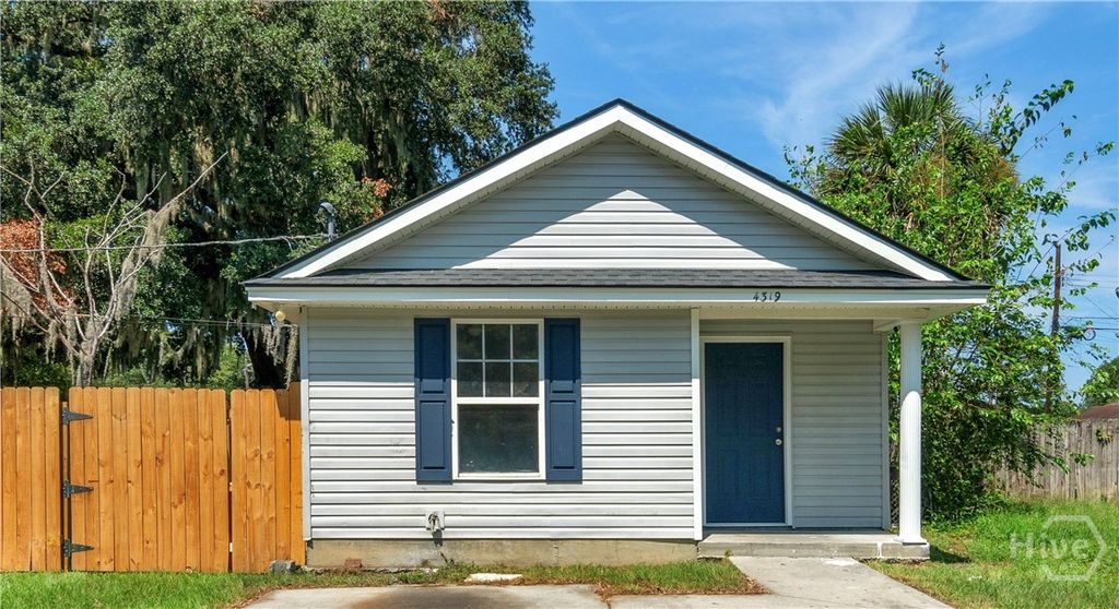 Image 1 of property listing at 4319 Raybun Street, Savannah, GA 31405