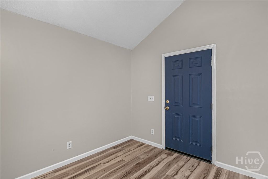 Image 2 of property listing at 4319 Raybun Street, Savannah, GA 31405
