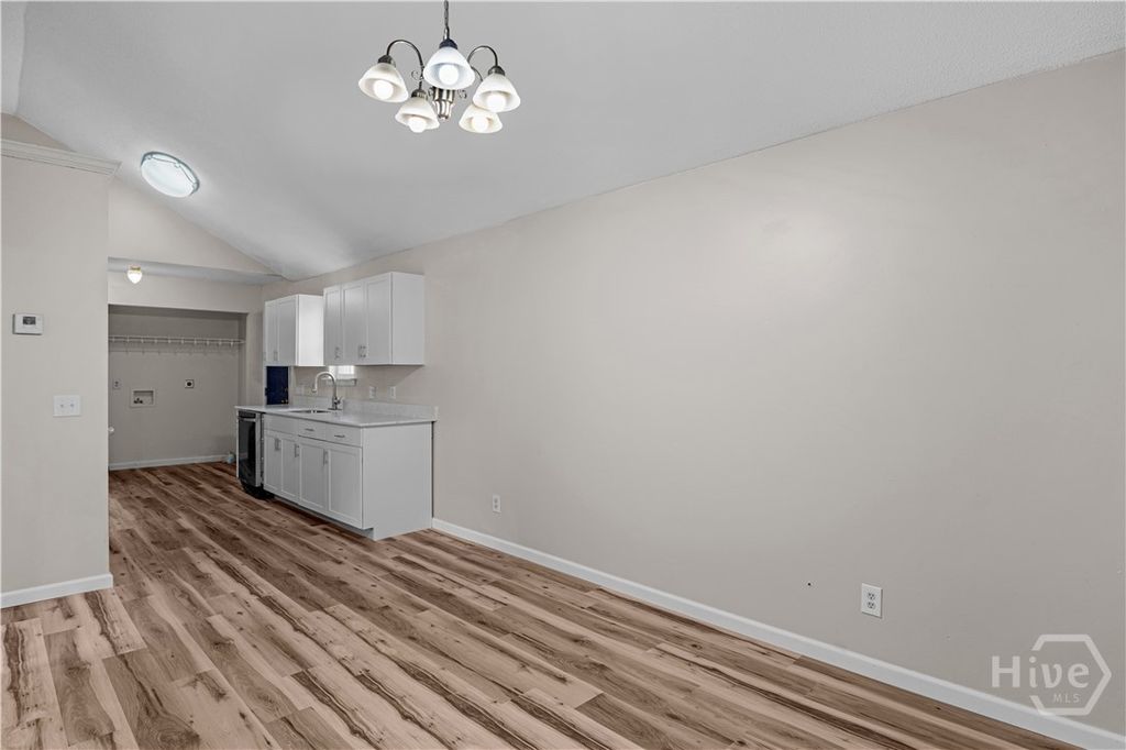 Image 3 of property listing at 4319 Raybun Street, Savannah, GA 31405