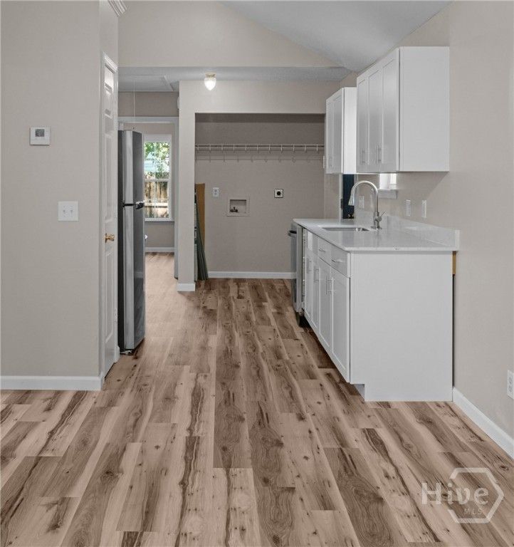Image 5 of property listing at 4319 Raybun Street, Savannah, GA 31405