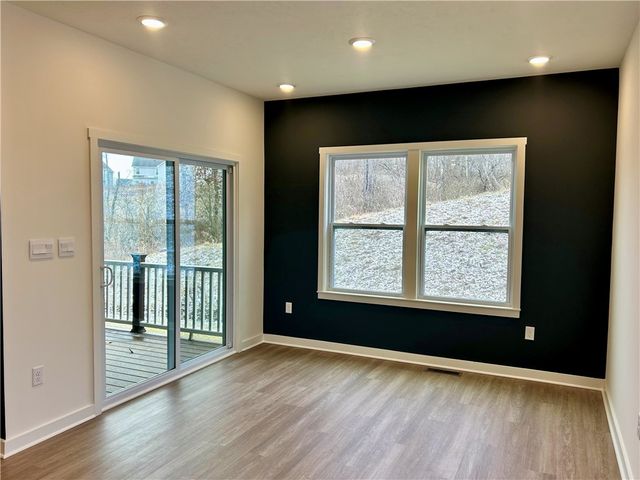 1002 Whistler Way, Adams Twp, PA 16046