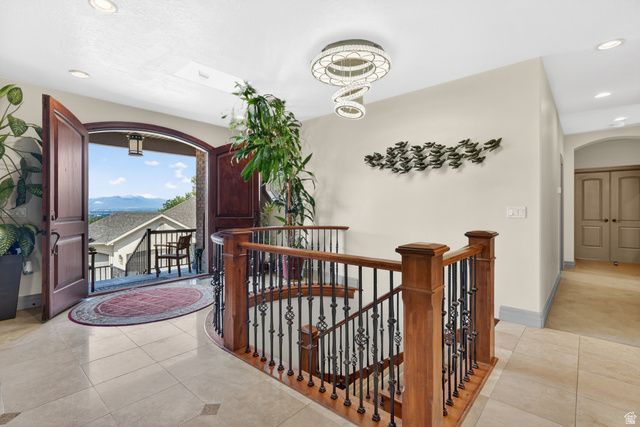 6623 S HIDDEN CV, Cottonwood Heights, UT 84121