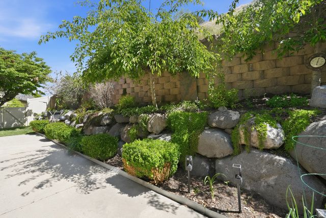 6623 S HIDDEN CV, Cottonwood Heights, UT 84121