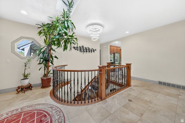 6623 S HIDDEN CV, Cottonwood Heights, UT 84121