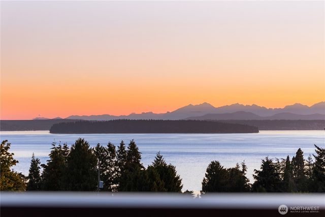 4351 SW Willow Street, Seattle, WA 98136