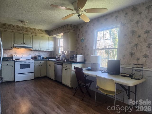 203 Brentwood Road 61, Morganton, NC 28655