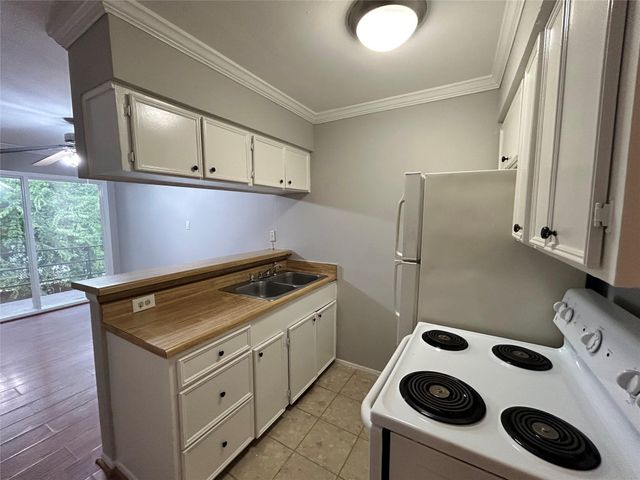 807 Heights Boulevard 4, Houston, TX 77007