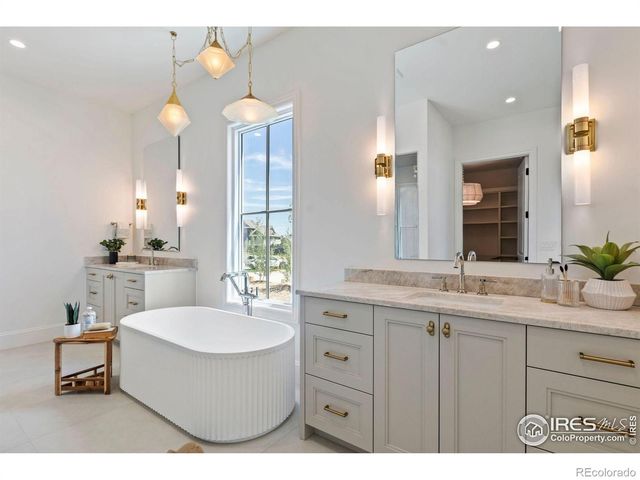 2568 Southwind Road, Berthoud, CO 80513