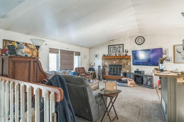 9820 Chelatna Circle, Anchorage, AK 99515
