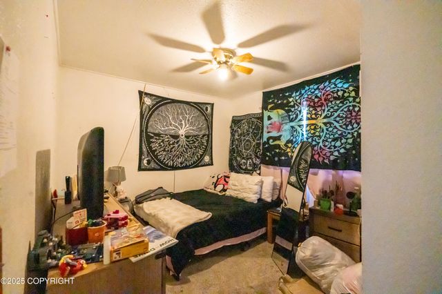 9820 Chelatna Circle, Anchorage, AK 99515