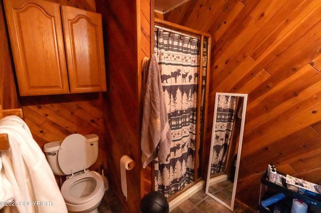 9820 Chelatna Circle, Anchorage, AK 99515