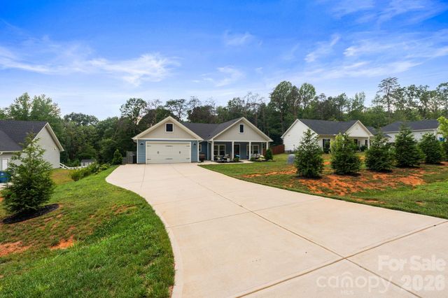 1002 Westminster Drive, Statesville, NC 28677