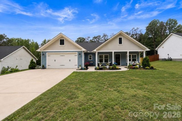 1002 Westminster Drive, Statesville, NC 28677