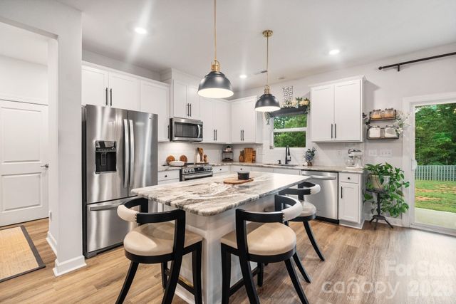 1002 Westminster Drive, Statesville, NC 28677