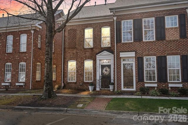 8558 Beaver Creek Drive, Charlotte, NC 28269