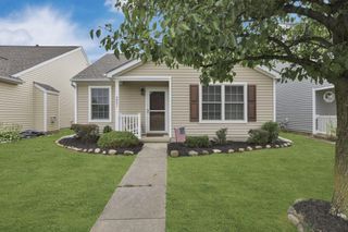 3991 Shannon Green Drive, 152, Canal Winchester, OH 43110