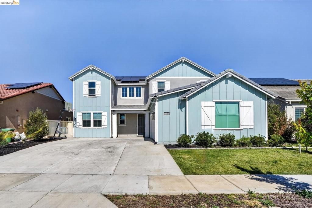Image 2 of property listing at 1885 Water St, Brentwood, CA 94513