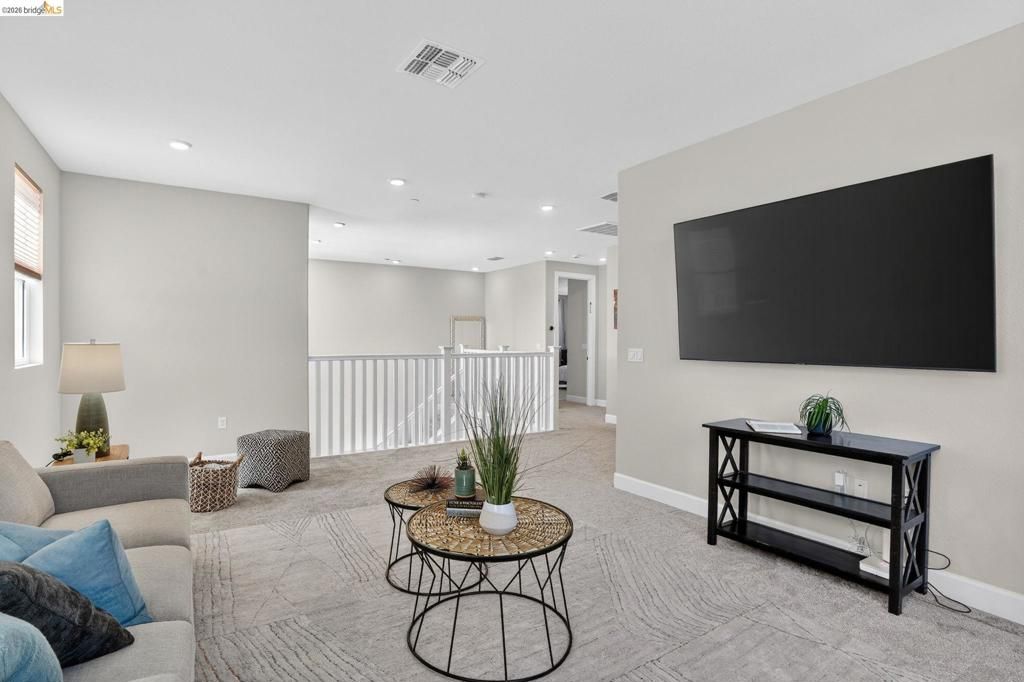 Image 20 of property listing at 1885 Water St, Brentwood, CA 94513