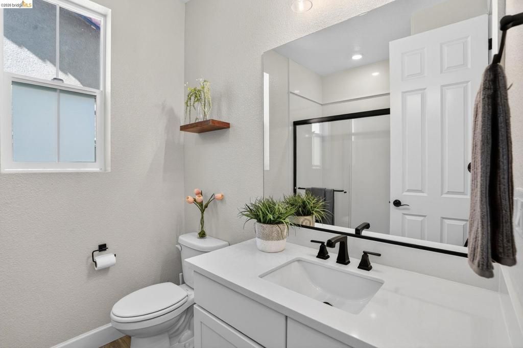 Image 38 of property listing at 1885 Water St, Brentwood, CA 94513