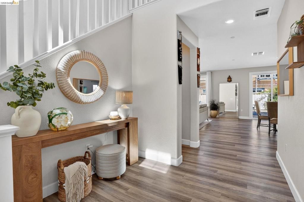 Image 4 of property listing at 1885 Water St, Brentwood, CA 94513