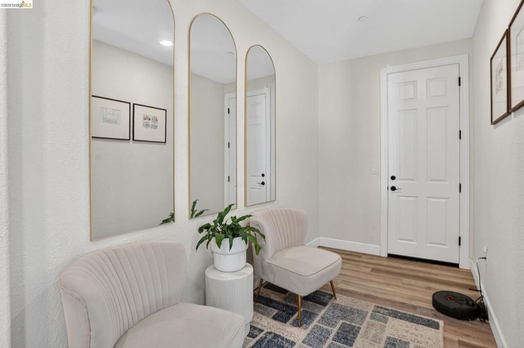 Image 5 of property listing at 1885 Water St, Brentwood, CA 94513
