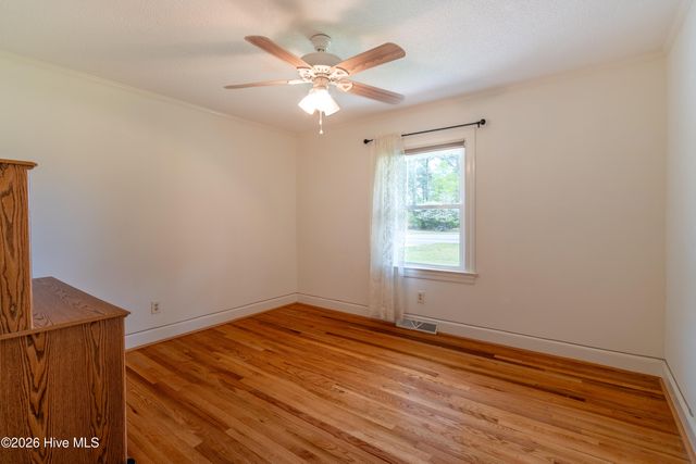 1226 Hwy 58 S, Kinston, NC 28504