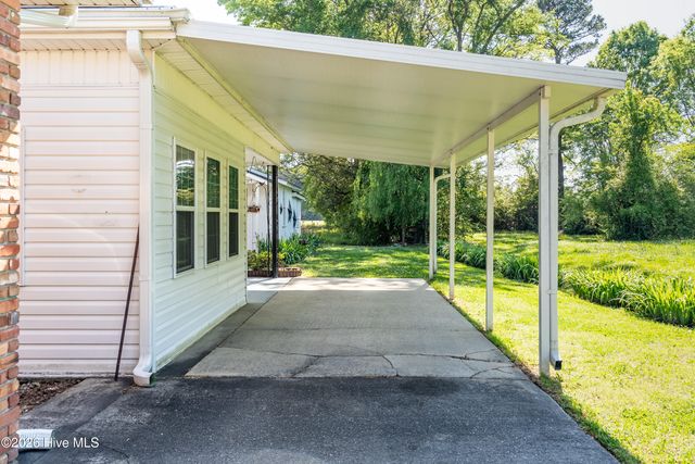 1226 Hwy 58 S, Kinston, NC 28504