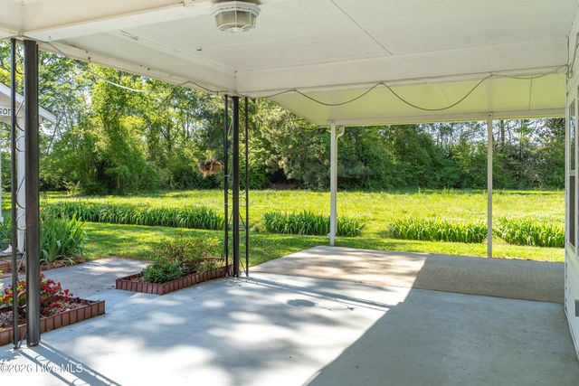 1226 Hwy 58 S, Kinston, NC 28504