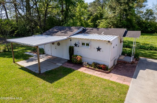 1226 Hwy 58 S, Kinston, NC 28504