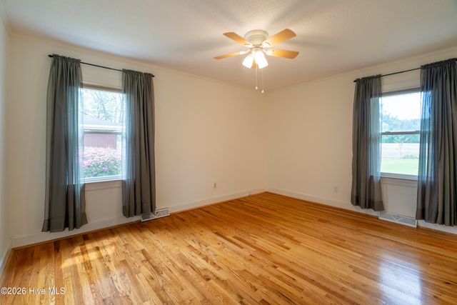 1226 Hwy 58 S, Kinston, NC 28504