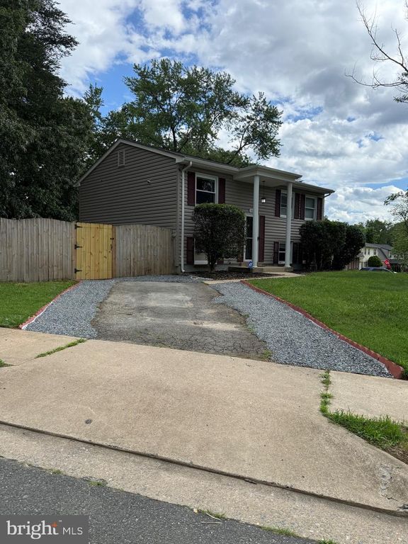 14019 LINDENDALE RD, Woodbridge, VA 22193