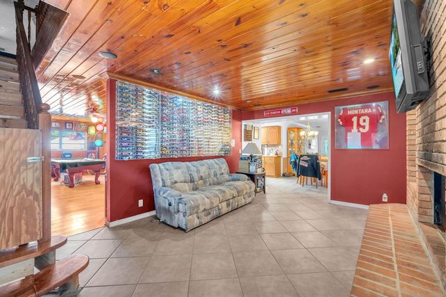 13930 SW 36th Court, Davie, FL 33330