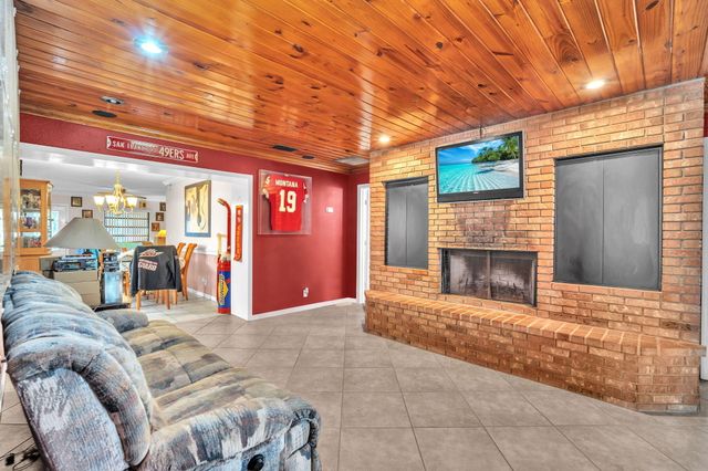 13930 SW 36th Court, Davie, FL 33330