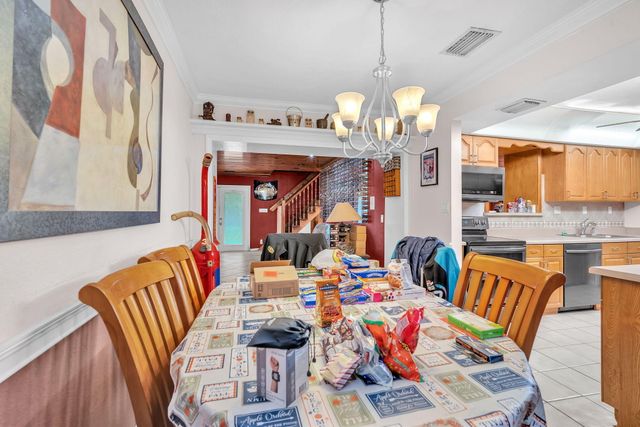 13930 SW 36th Court, Davie, FL 33330