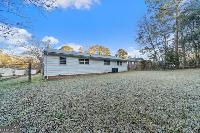 61 Oak Avenue, Milledgeville, GA 31061