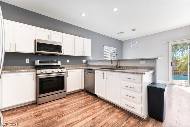 2825 Woodland Park Avenue, North Las Vegas, NV 89086