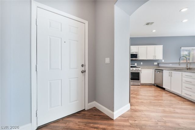 2825 Woodland Park Avenue, North Las Vegas, NV 89086