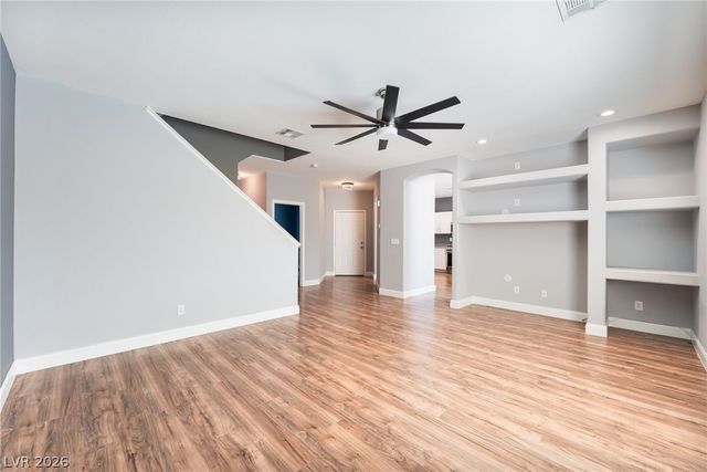 2825 Woodland Park Avenue, North Las Vegas, NV 89086