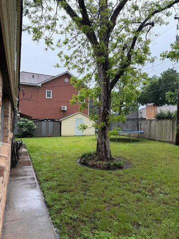 807 Hidden Valley Drive, Houston, TX 77088