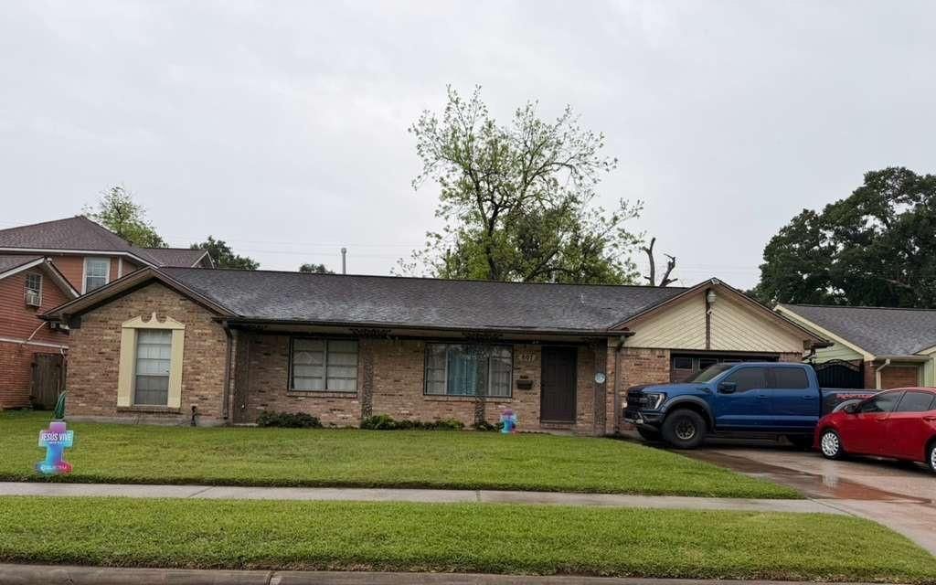 807 Hidden Valley Drive, Houston, TX 77088