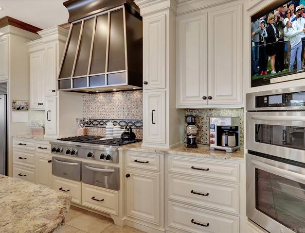 130 Grand Isle Dr Apt 3F, Hot Springs, AR 71913