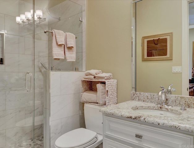 130 Grand Isle Dr Apt 3F, Hot Springs, AR 71913