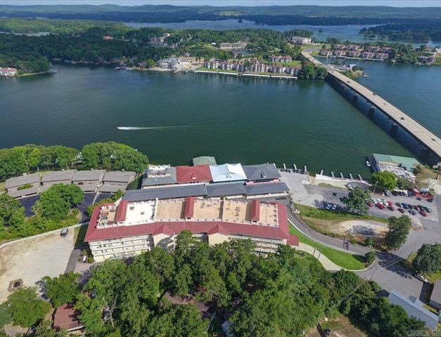 130 Grand Isle Dr Apt 3F, Hot Springs, AR 71913